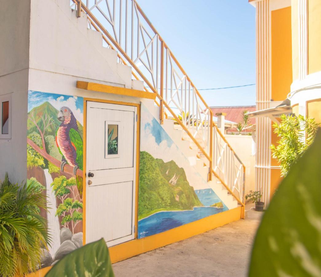 St. James Guesthouse Розо Екстериор снимка